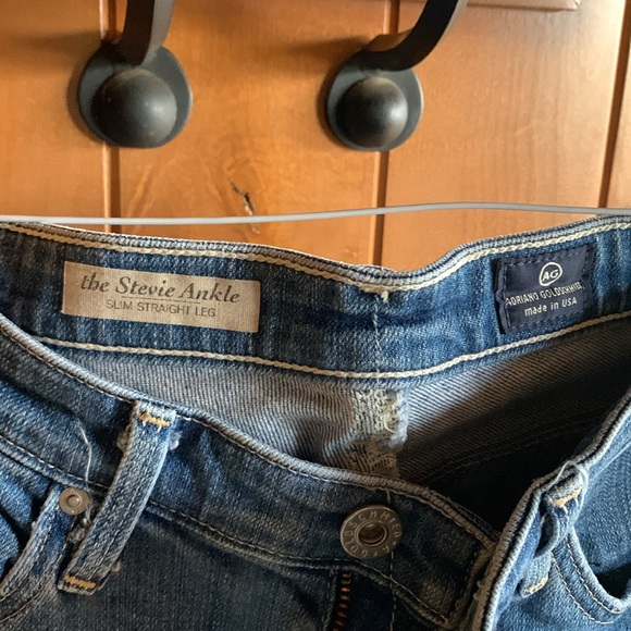 Adriano Goldschmied jeans. Size 27 regular. Very comfy and soft. - Picture 2 of 3